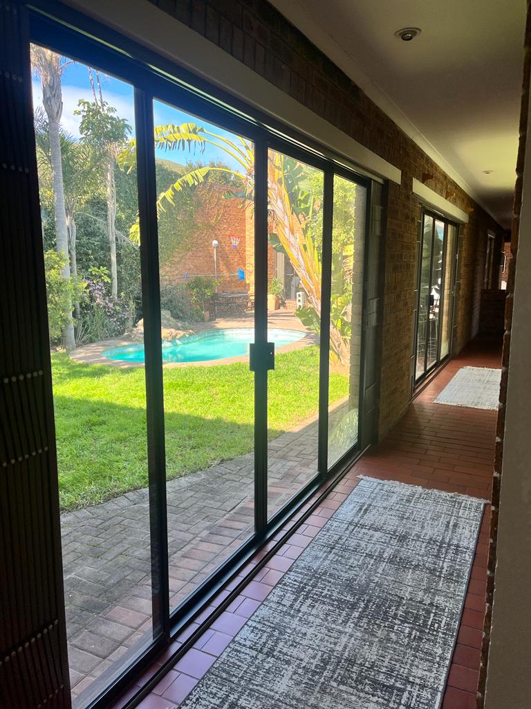 To Let 4 Bedroom Property for Rent in Plattekloof Western Cape